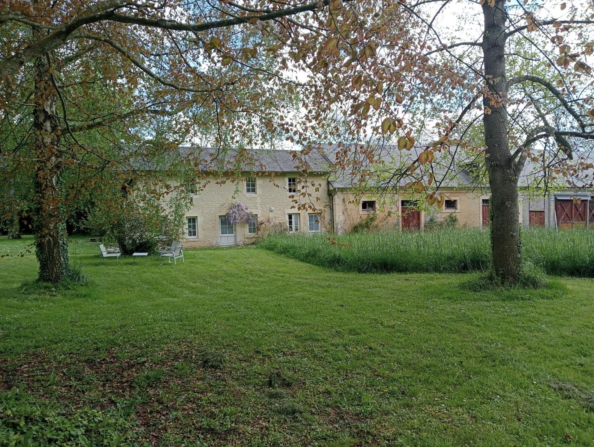 Vue D'Oiseau Apartment Rosel Exterior photo
